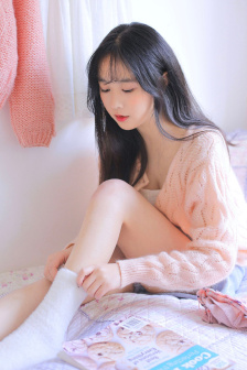 大胸女大学生